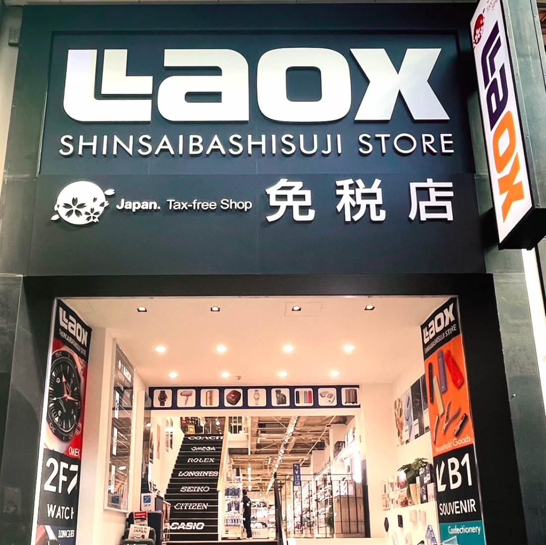 LAOX 大阪心斎橋筋店